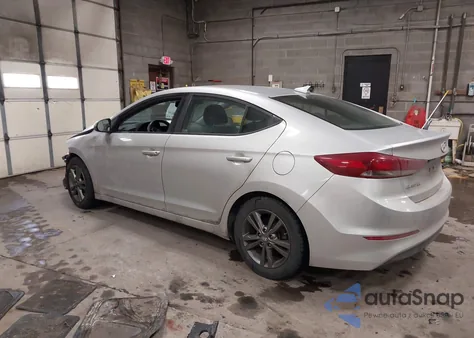 2018 Hyundai Elantra Sel z USA, uszkodzony, nr VIN 5NPD84LF7JH268257